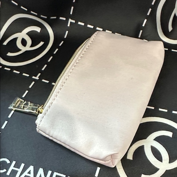 Coach Women's Light Pink Cosmetic Case - Picture 4 of 8